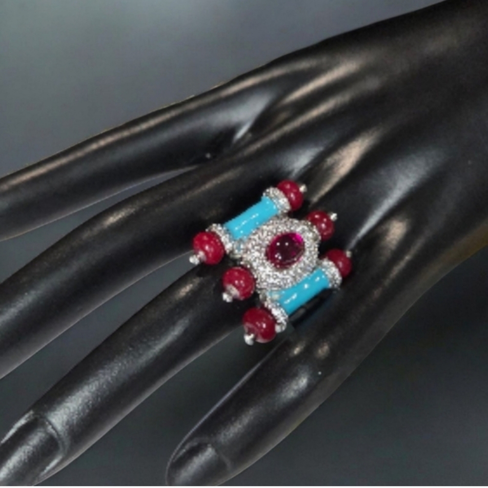 Exquisite High-end Rhodium Plated Turquoise Enamel Ruby Glass Cabochon Ring - Picture 5 of 6
